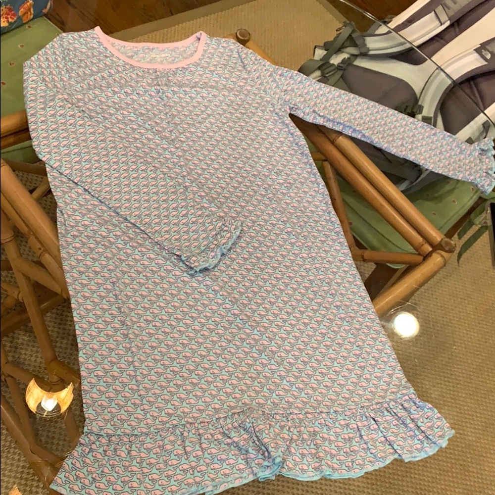 Kids vineyard vines nightgown size large